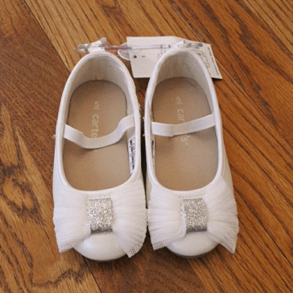 NWT Carters Ivory dress shoes